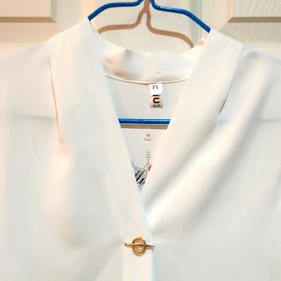 2/$15 - Ladies white shirt x 1 piece - Picture 2 of 3